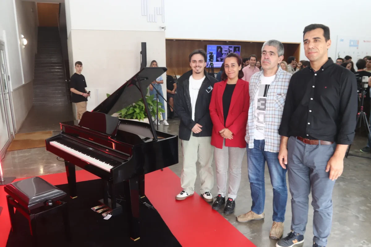 P4 Critical Software Inaugura Piano Público Fig 5