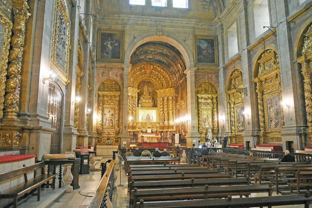P3 Igreja Rainha Santa Fs 2 T