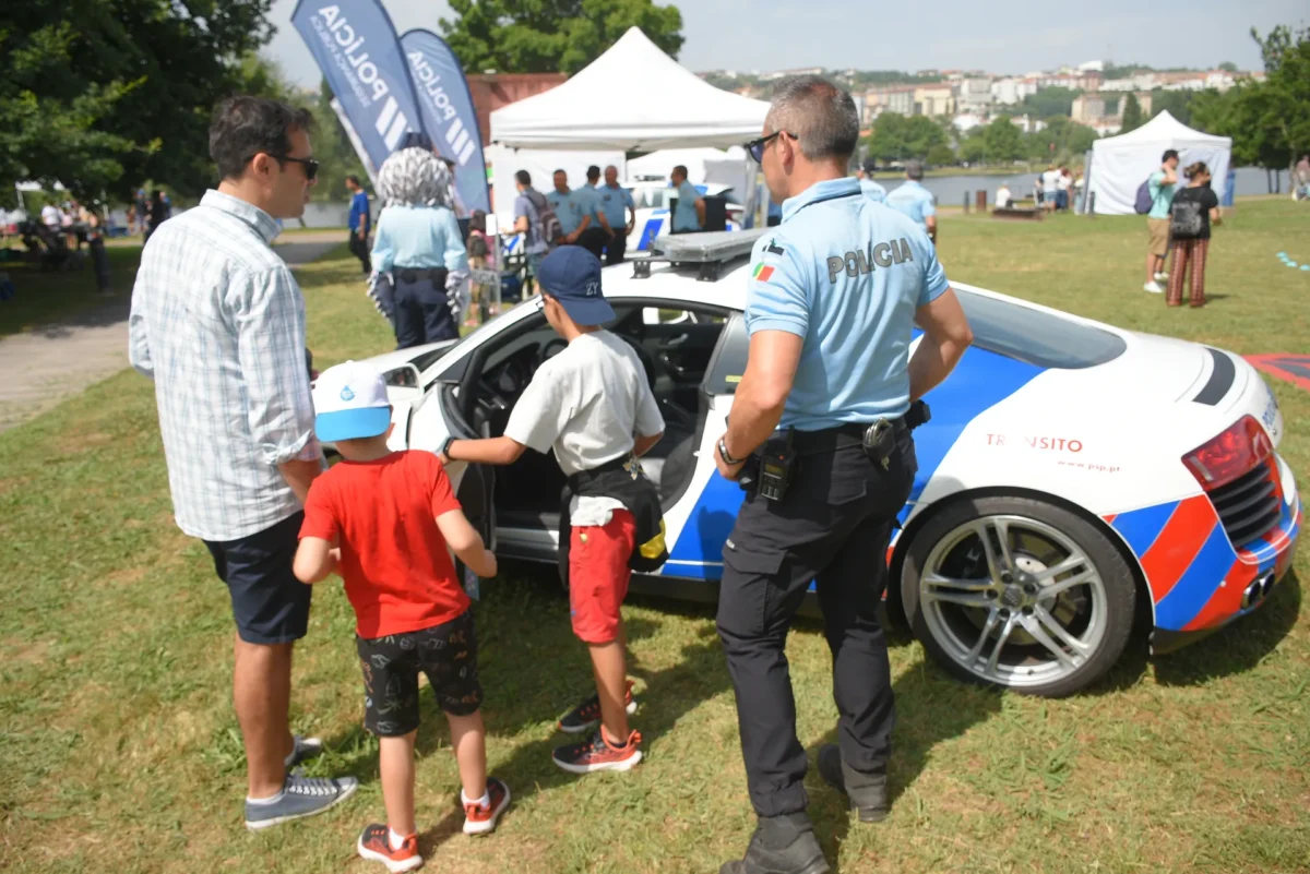Carro da PSP é das grandes atrações