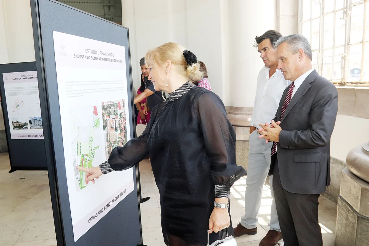 P4 Exposição O Comboio De Alta Velocidade Chega A Coimbra Fig 41