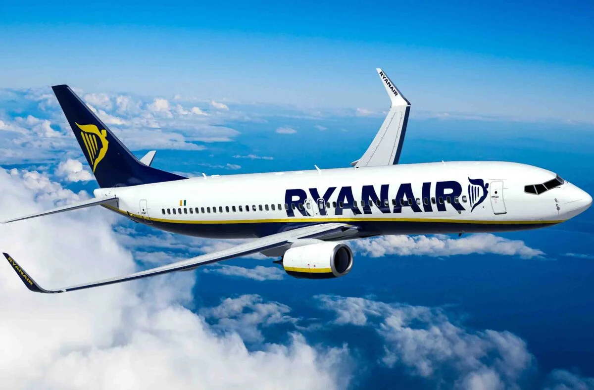 Aviao Ryanair 1170 768