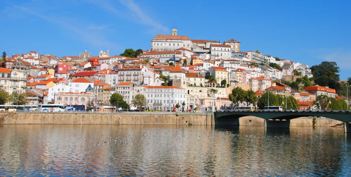 Coimbra E O Rio Mondego