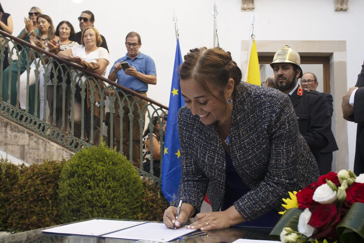 Liliana Pimental Assinatura T
