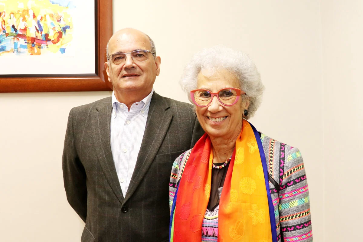 Fernando Amaral E Afaf Meleis
