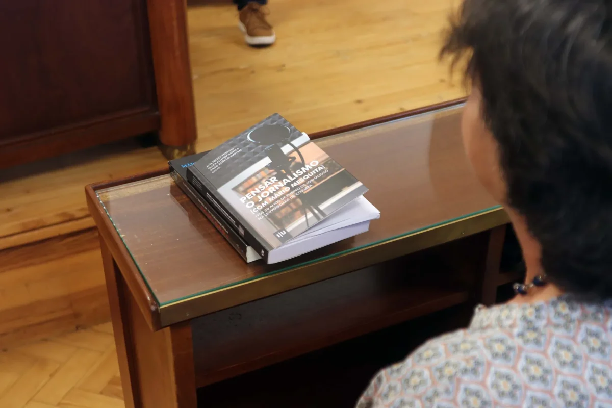 P4 Apresentação De Livro Na Fluc