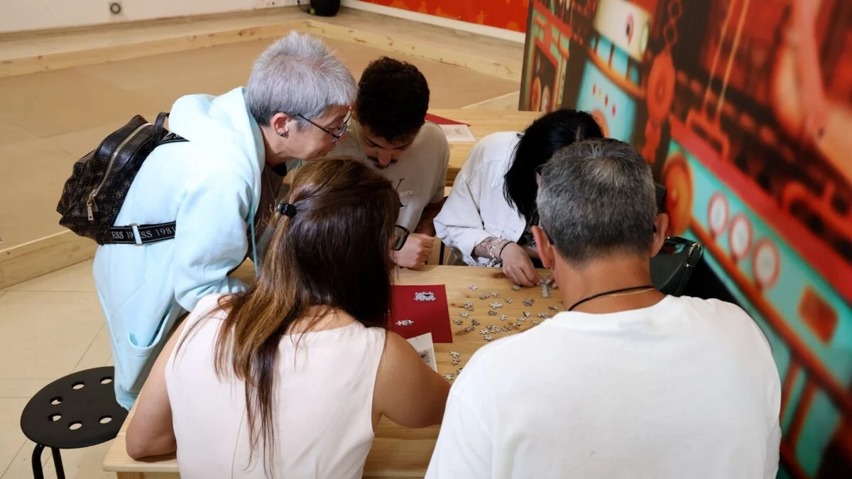 Puzzle Montagem Crianças Pequenitos