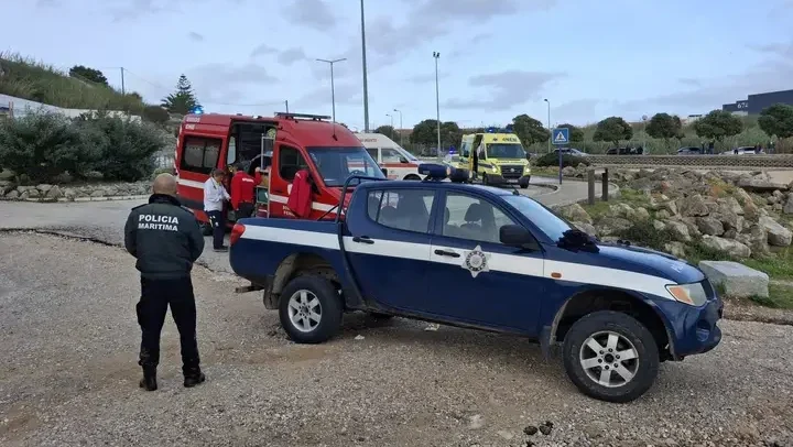 Idoso Morre Em Praia De Peniche