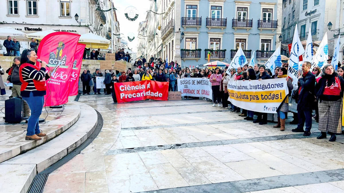 P5 Manifestação Praça 8 De Maio T
