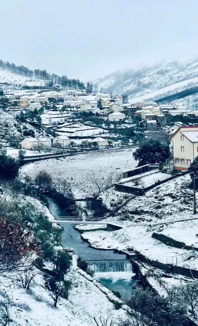 Aldeia De Meãs