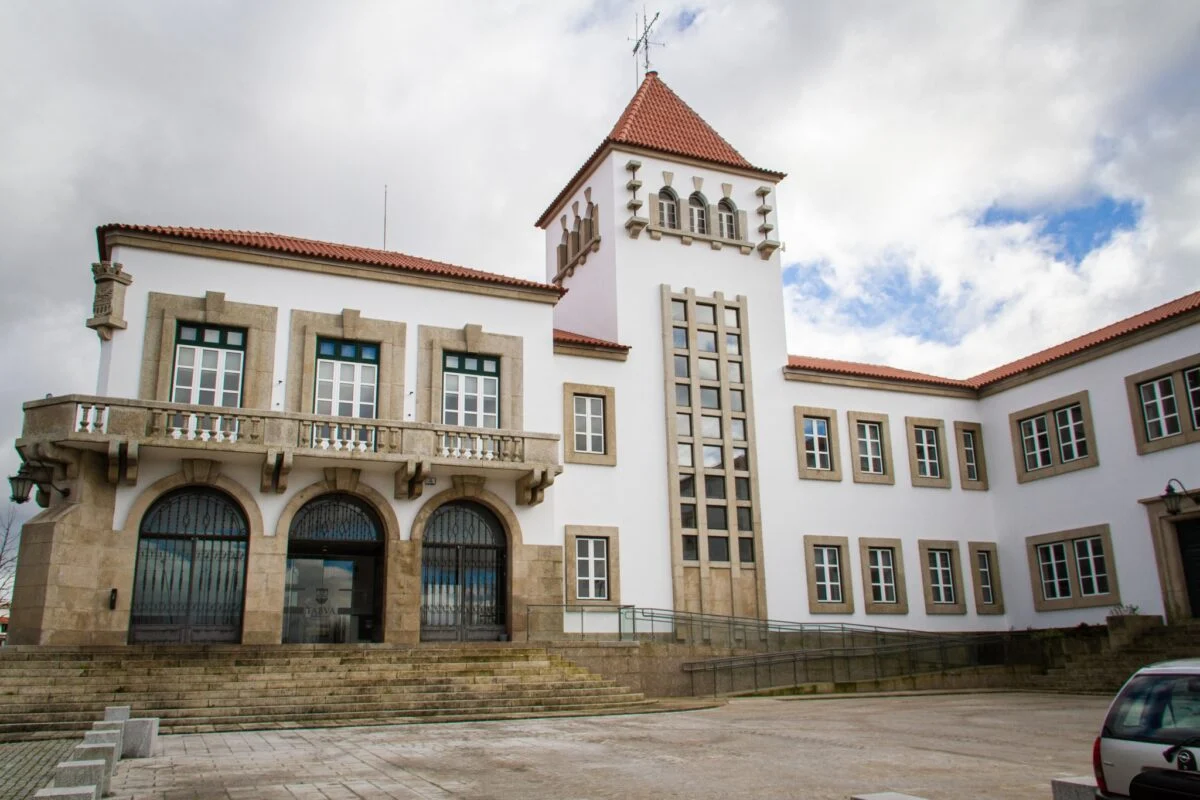 Câmara Municipal De Tábua