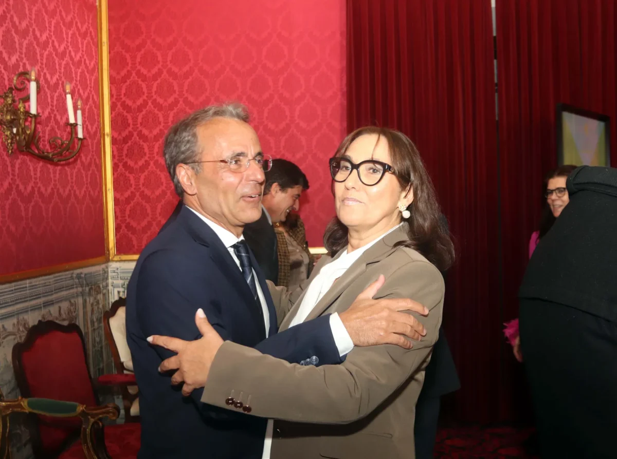 Maria Da Conceição Bento E Amílcar Falcão