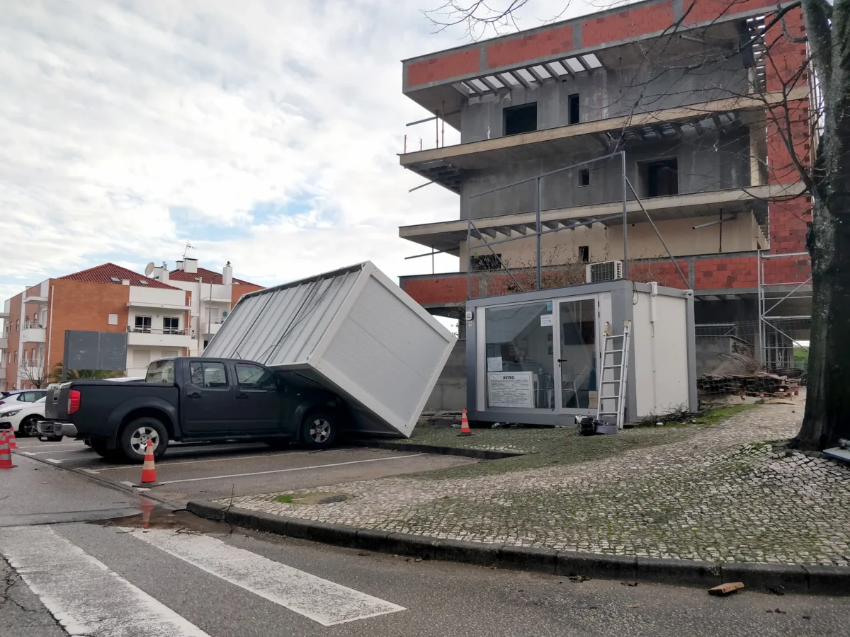 Mau Tempo Condeixa T