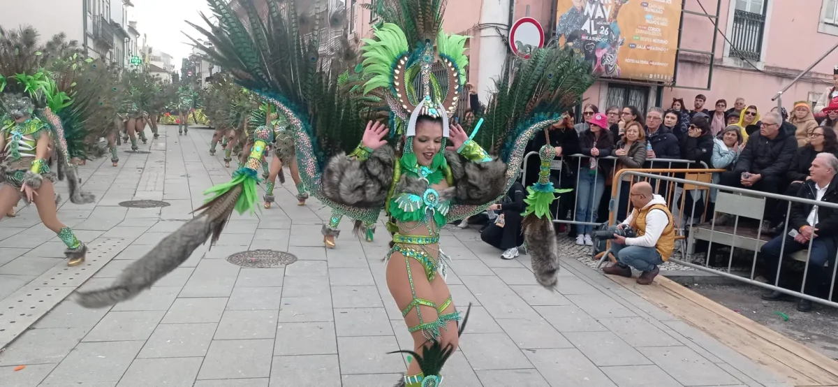 Escola De Samba