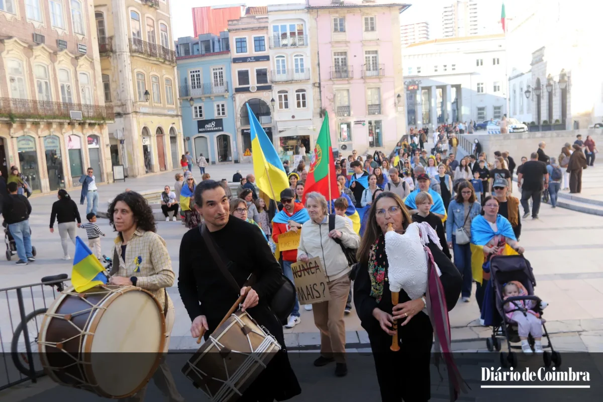 Marcha Cívica 4 Anos Da Invasão Russa Fig 31