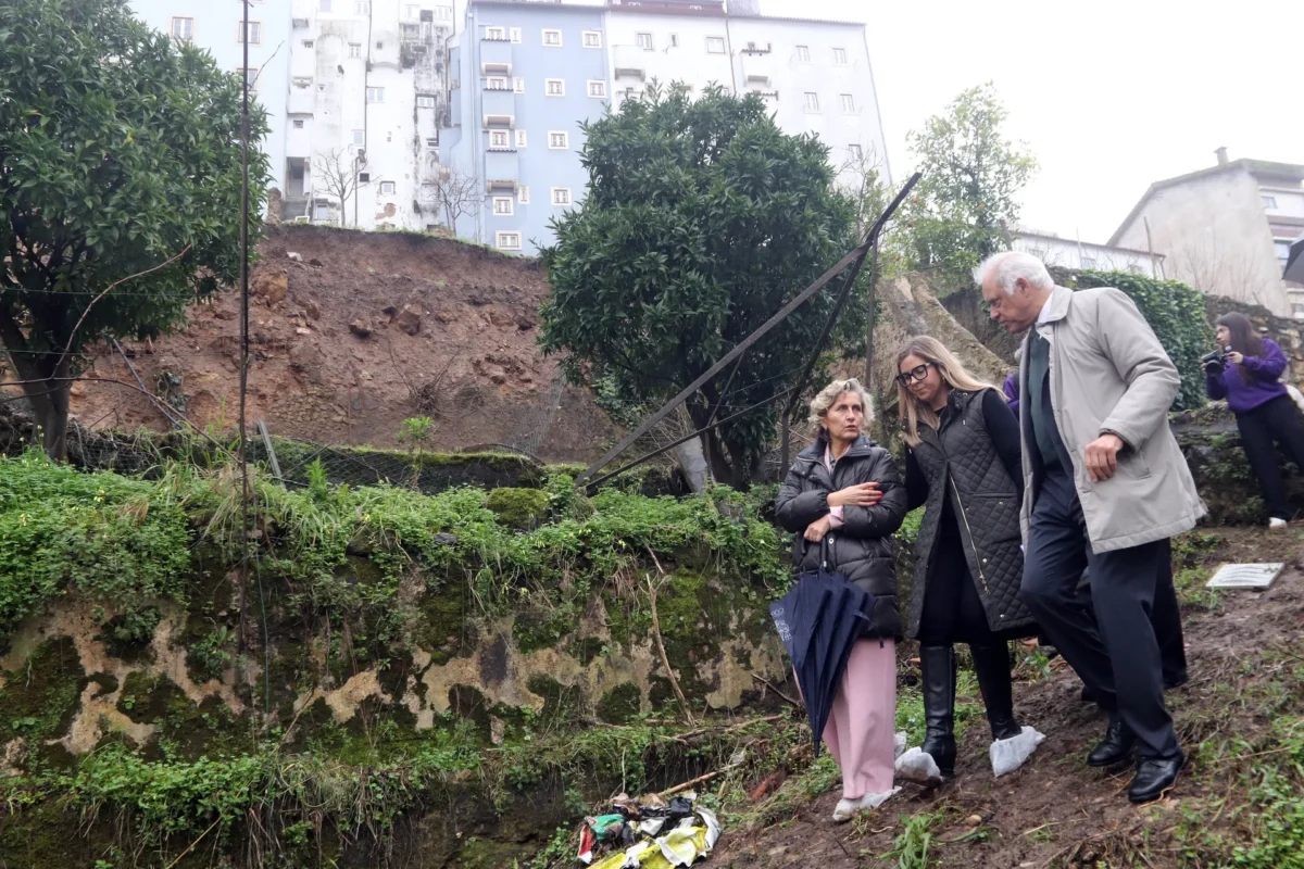 Ministra Da Cultura Visita Cerca De Santo Agostinho