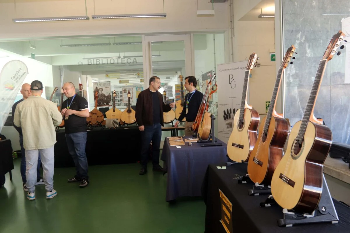 A Mon(s)tra Luthiers Asmusitec Fig (6)