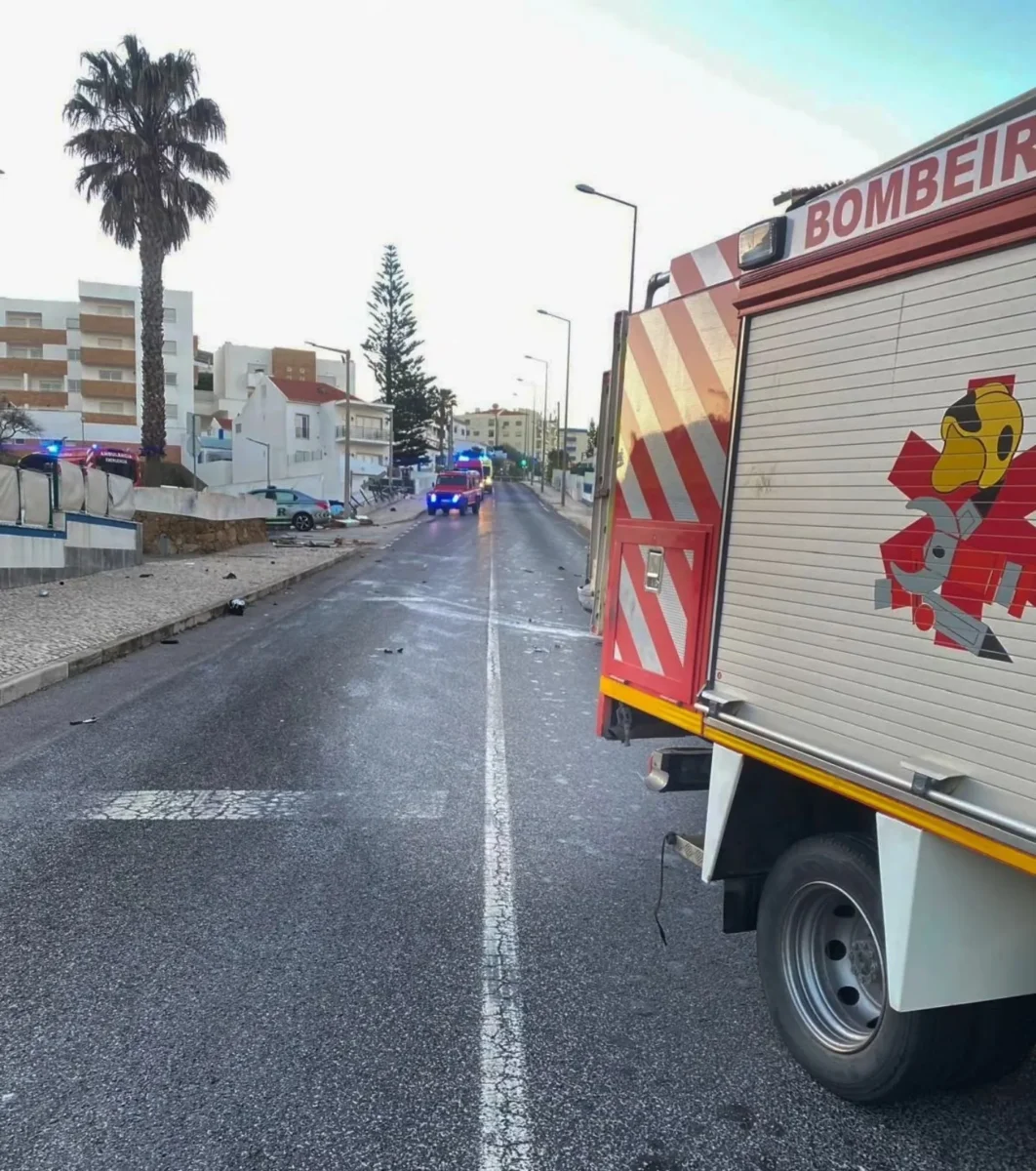 Acidente Ericeira Mata Dois Jovens Da Lousã