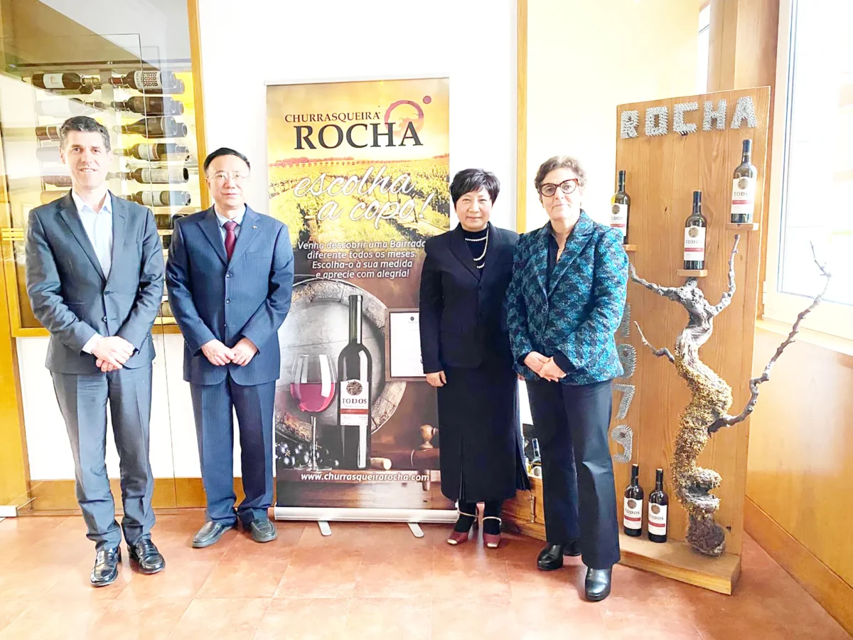 Empresarios Chineses T