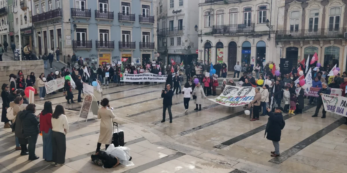 Manifestação Mdm Coimbra