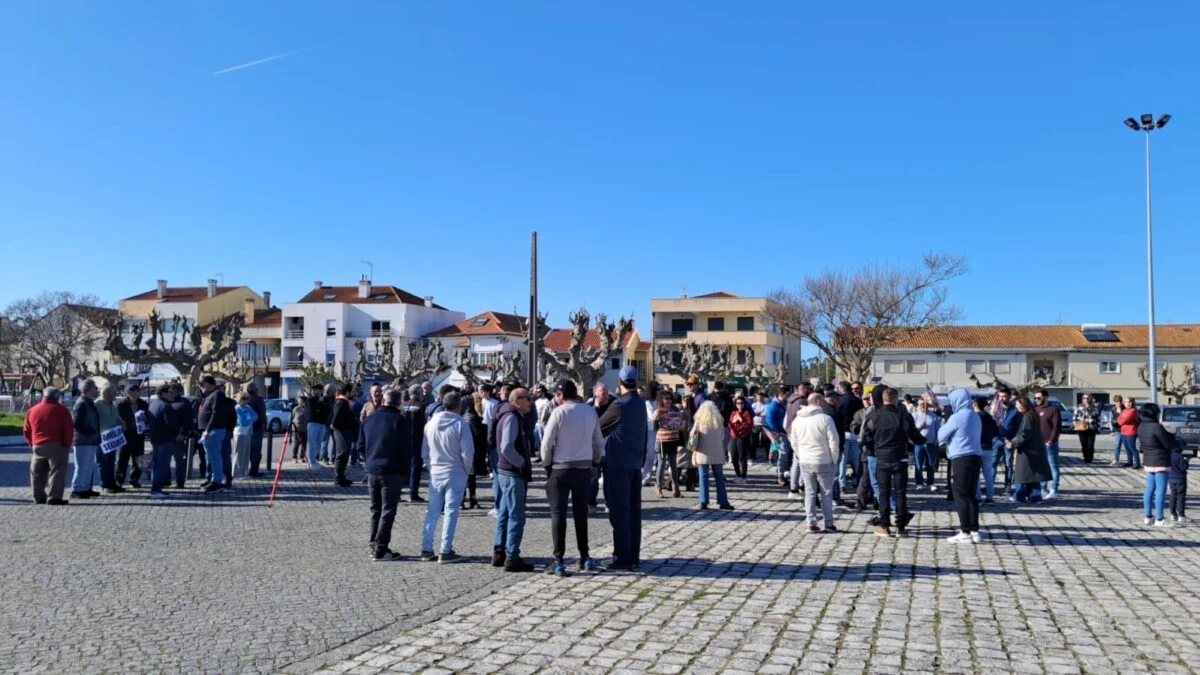 Manifestação Tocha Contra Onda De Assaltos