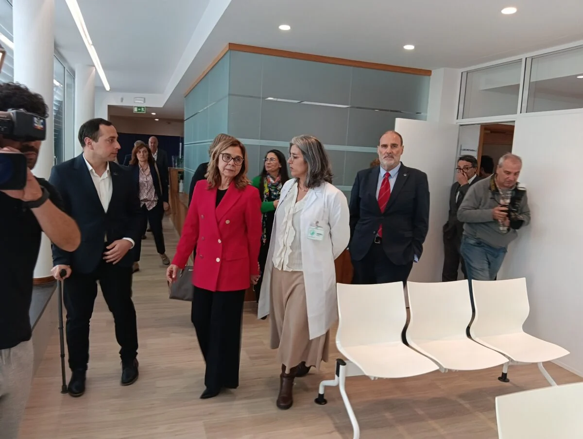 P16 Ministra No Centro Saude Sangalhos