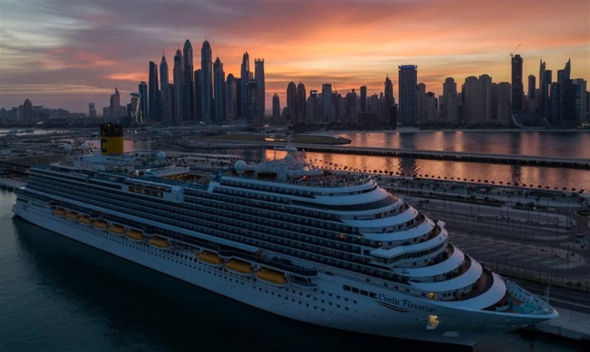 P24 Cruzeiro Porto Do Dubai