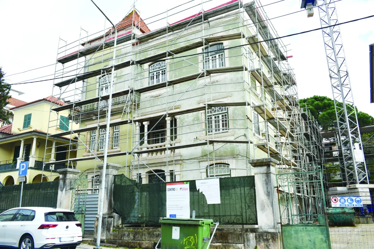 Centro De Saúde De Celas Em Obras