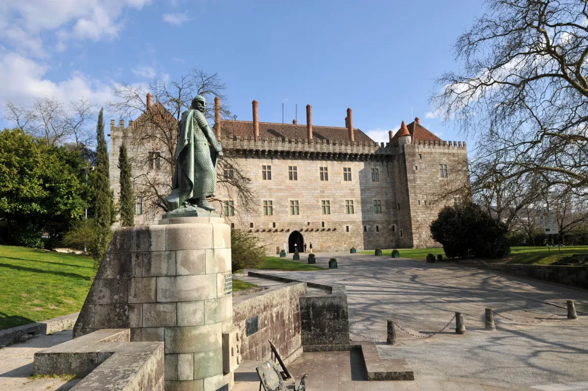 Paco Dos Duques Guimarães