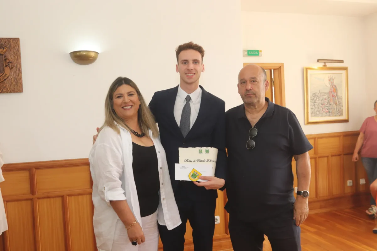 Premios De Merito E Bolsas De Estudo Fig 9