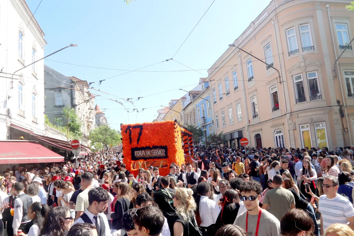 Cortejo Queima Das Fitas T
