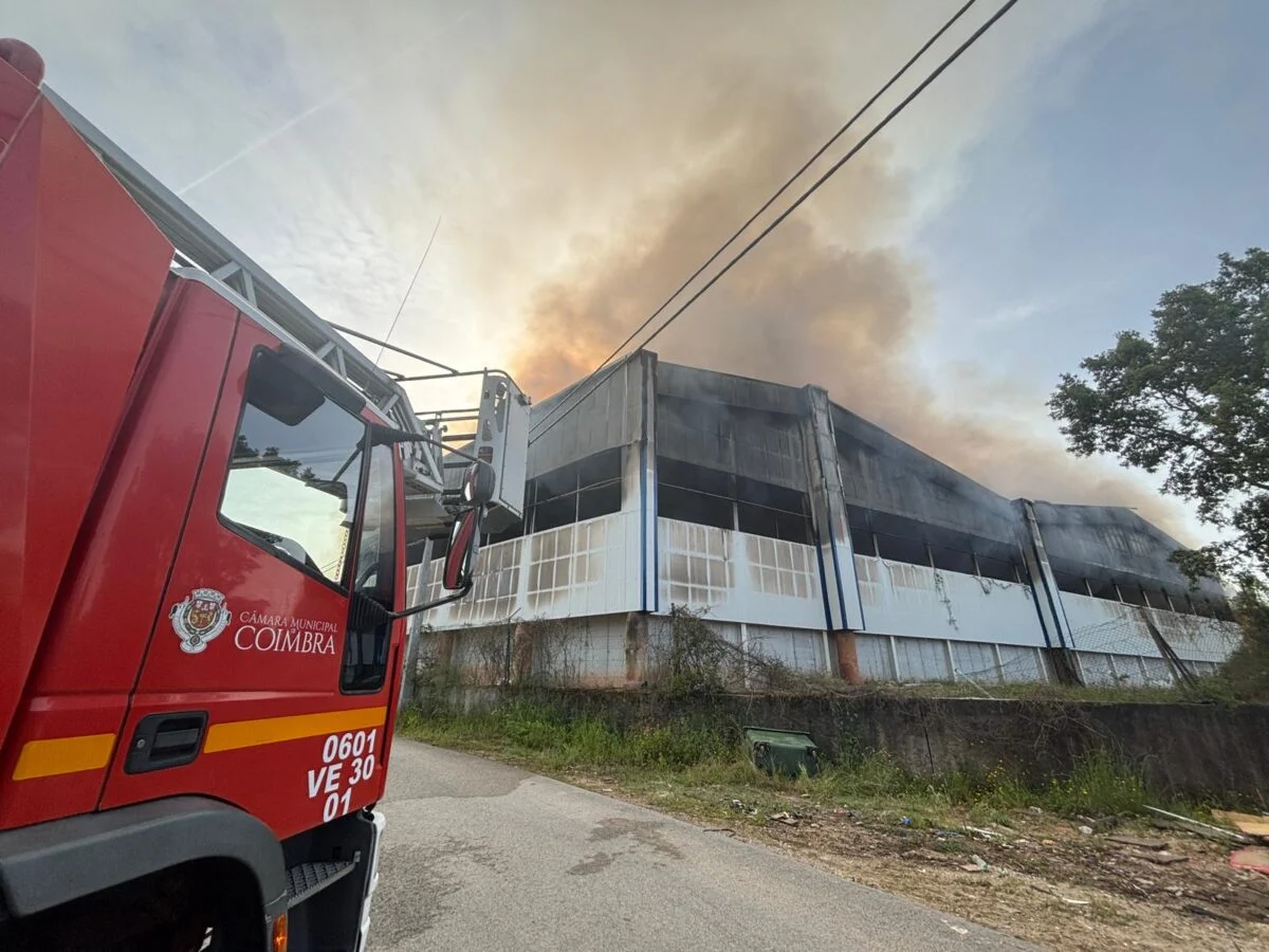 Incendio Em Taveiro Armazem
