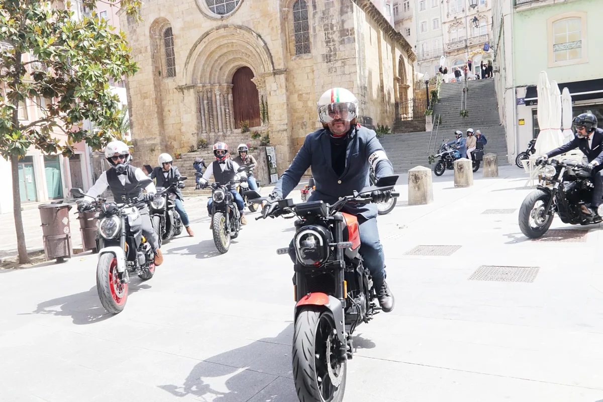 Motos T 3