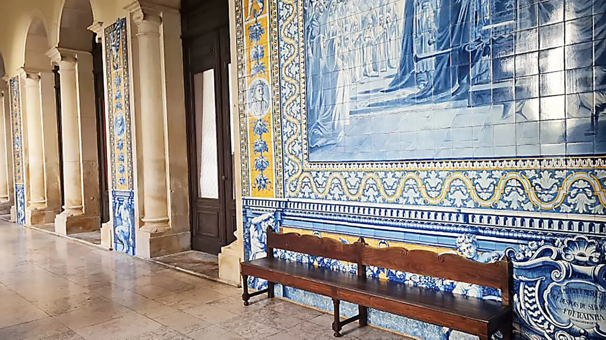 Tribunal De Coimbra T