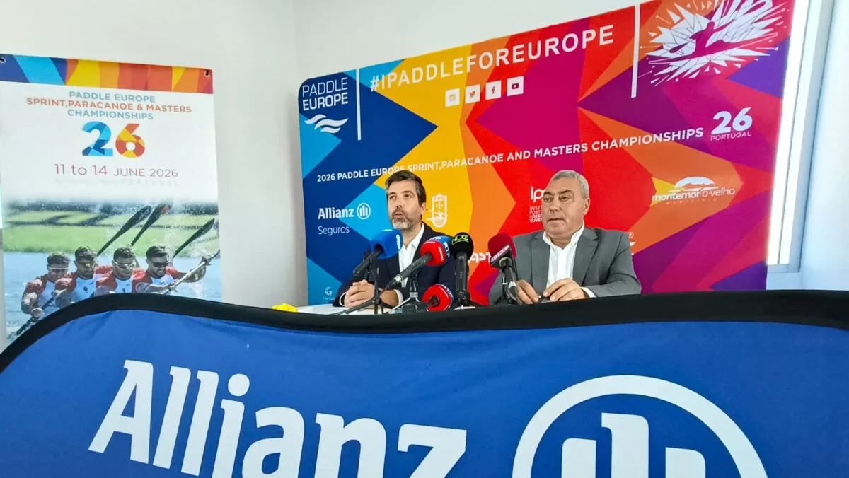 Conferência De Impresa Apresentação Canoagem T
