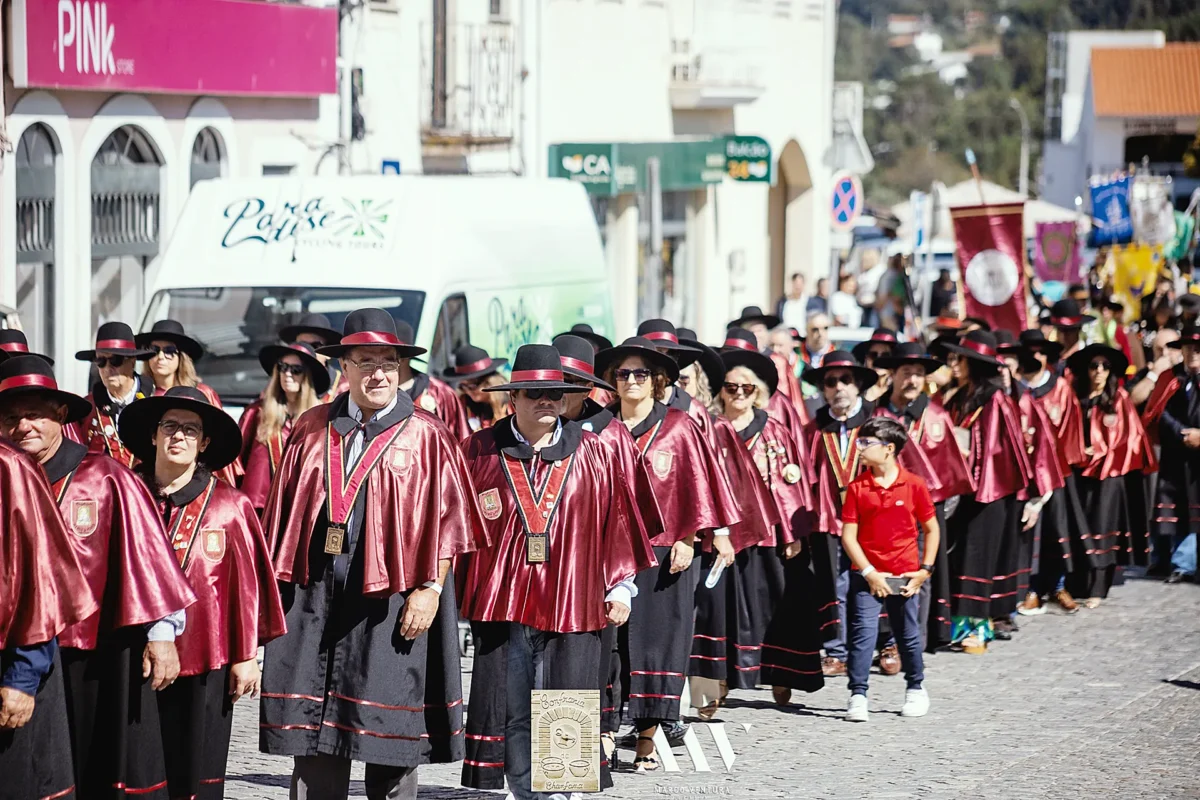 Desfile Confraria Da Chanfana Vila Nova De Poiares