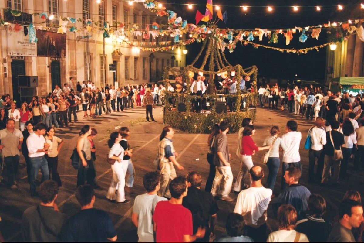 Fogueiras De Sao Joao No Chimico