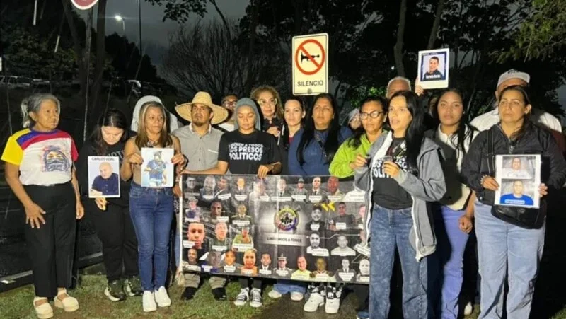 Venezuelanos Em Vigília Permanente Até Que Eua Intervenha