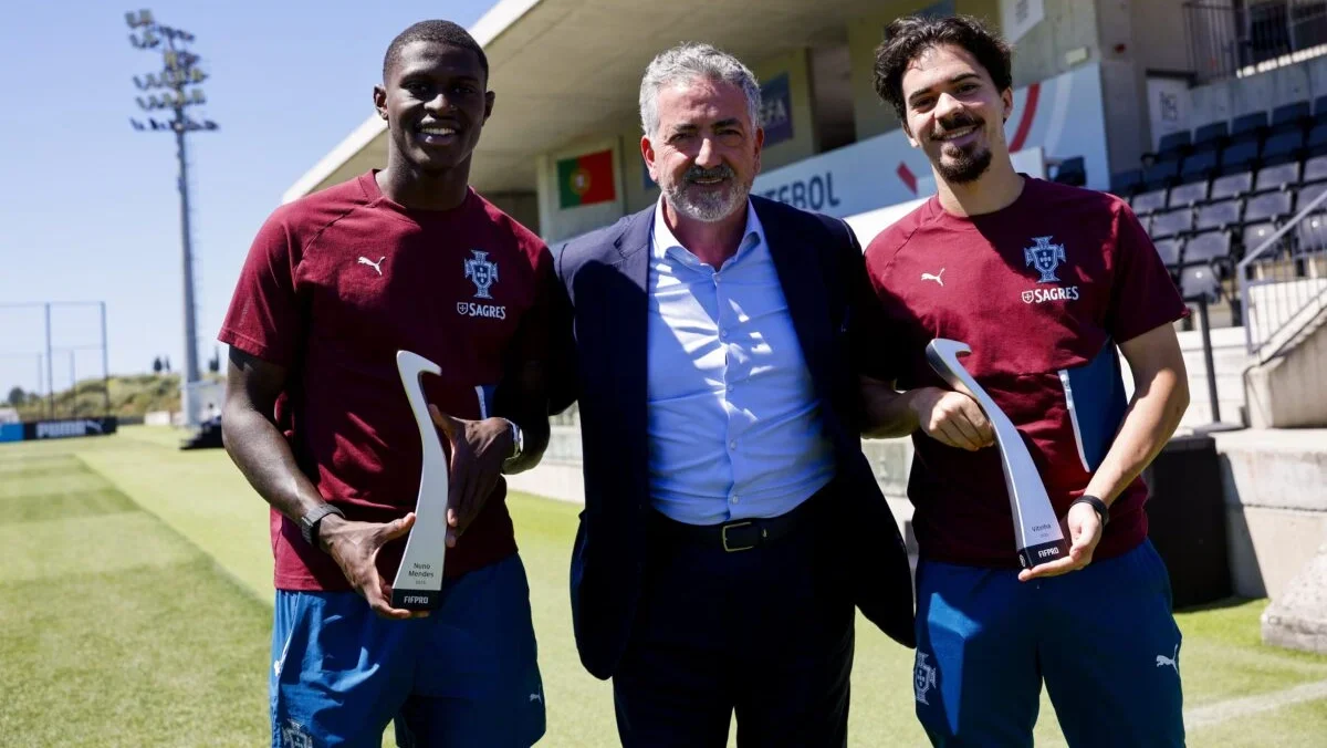 Vitinha Nuno Mendes Galardão Fifpro