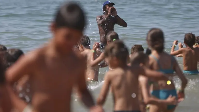 Crianças Na Praia