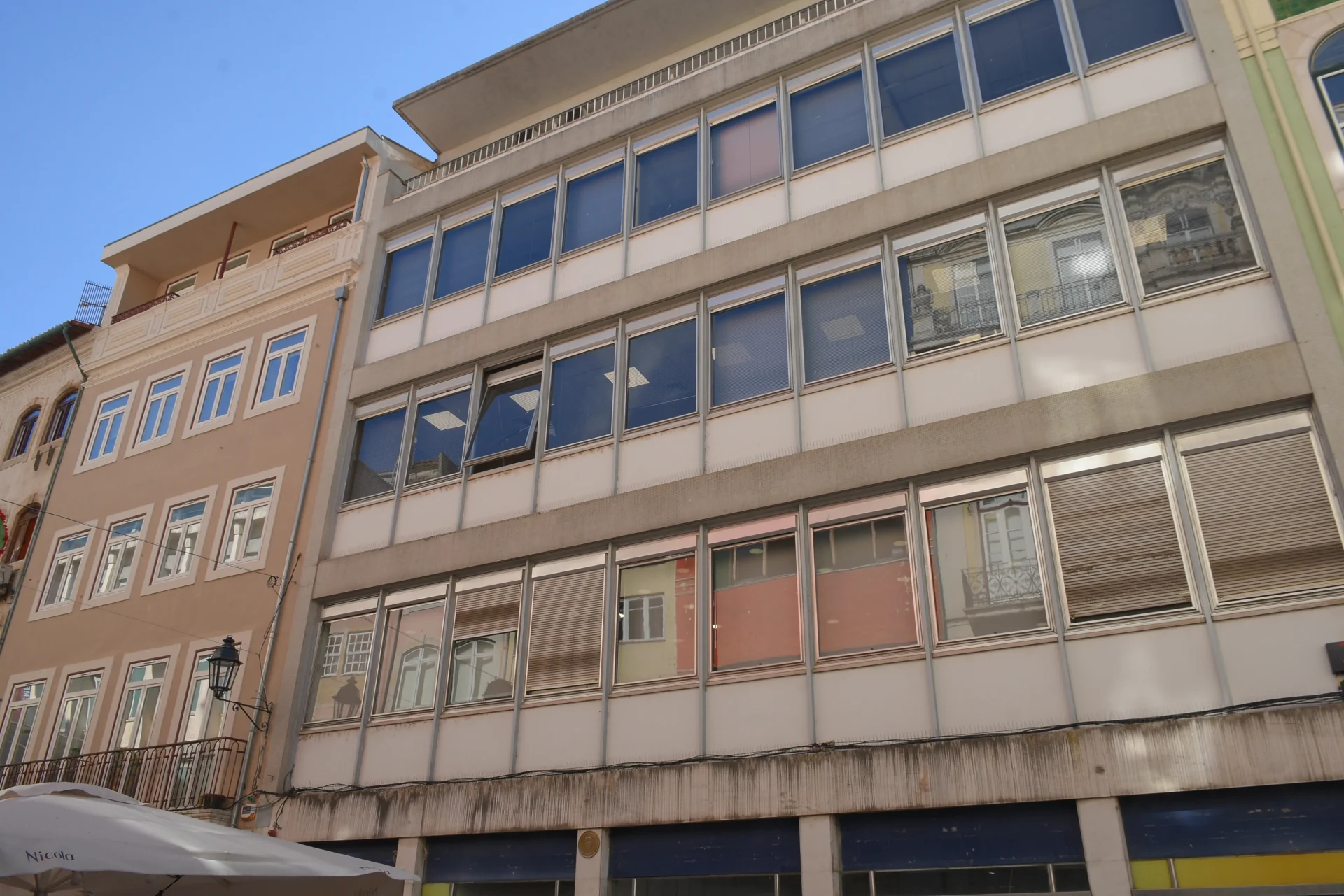 Edificios Miguel Torga Na Baixa