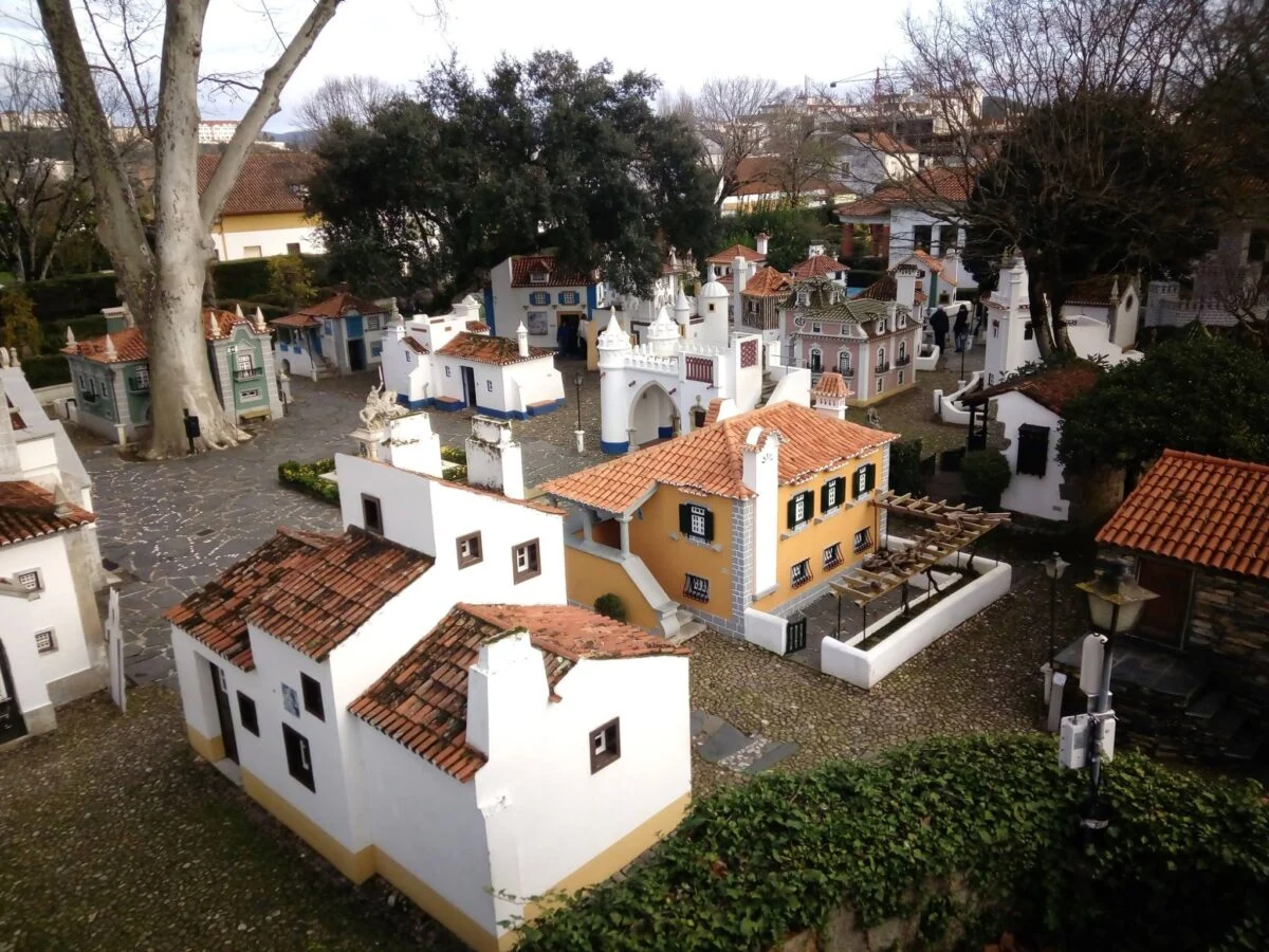 Portugal Dos Pequenitos Casas Regionais